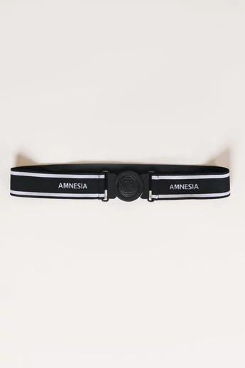 amnesia-kerek-csatos-ov-fekete-feher-matt-fekete