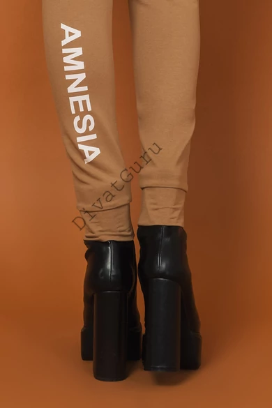amnesia-anda-jogging-szett-camel
