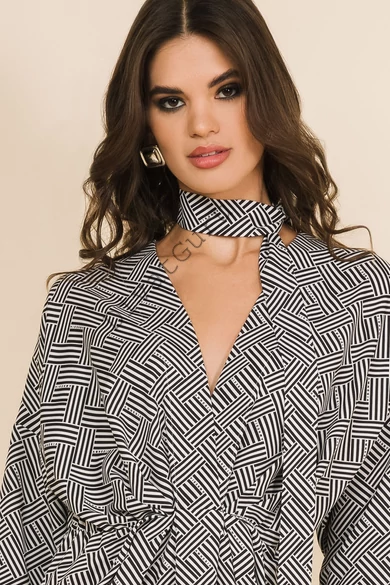 amnesia-guam-ruha-fekete-feher-mintas