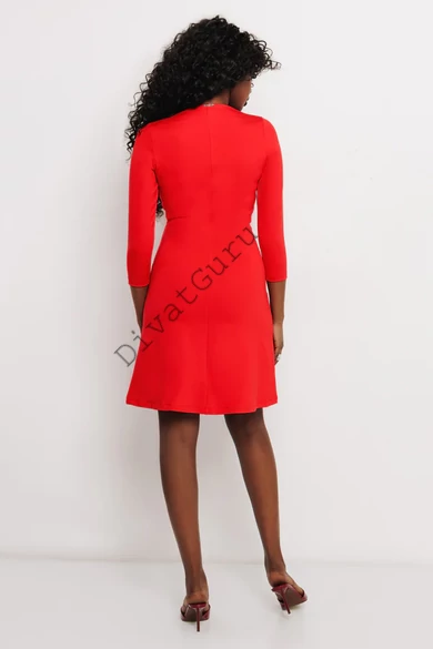 amnesia-vyli-ruha-piros