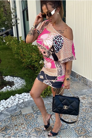 lola-bianka-mintas-ruha-pink-fekete